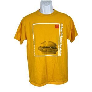 McDonald's Shirt Men Medium Yellow Crispy Chicken Sandwich Graphic Tee Novelty